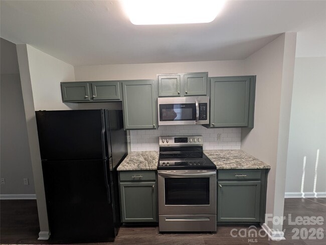 Building Photo - 2831 Mayfair Ave