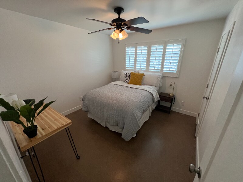 Building Photo - 6438 E Sheridan St