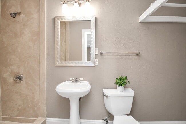 Building Photo - 3503 Nayland Rock Dr