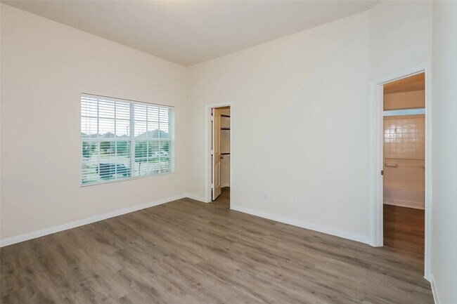 Building Photo - 19423 Plantation Maple Dr