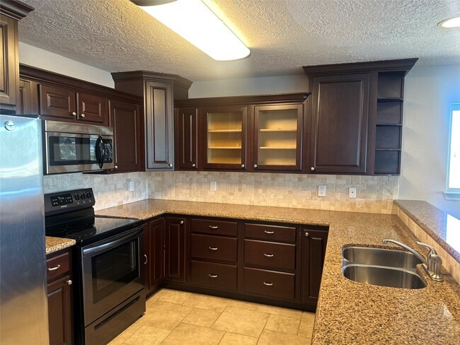 Building Photo - 20527 Rio Villa Dr