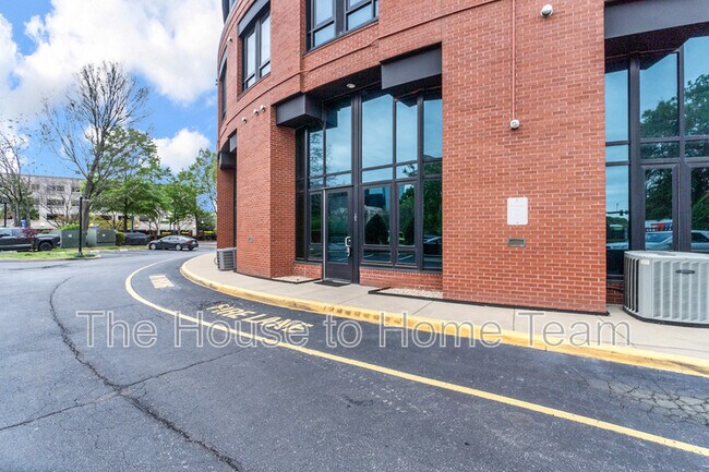 Primary Photo - 415 St Pauls Blvd