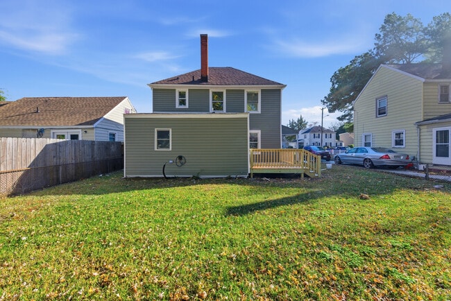 Building Photo - 961 17th St