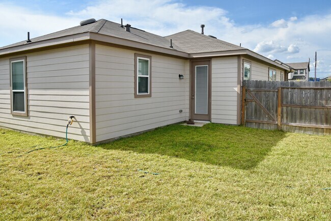 Building Photo - 20119 Little Cub Ln