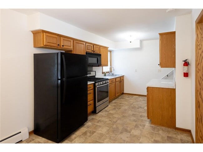 Building Photo - 6412 Xenium Ln N