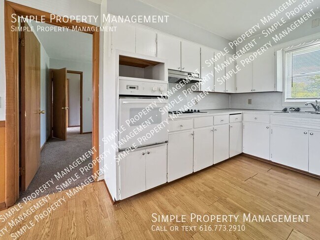 Building Photo - 9510 48th Ave