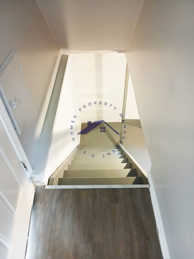 Building Photo - 20160 Cherrylawn St