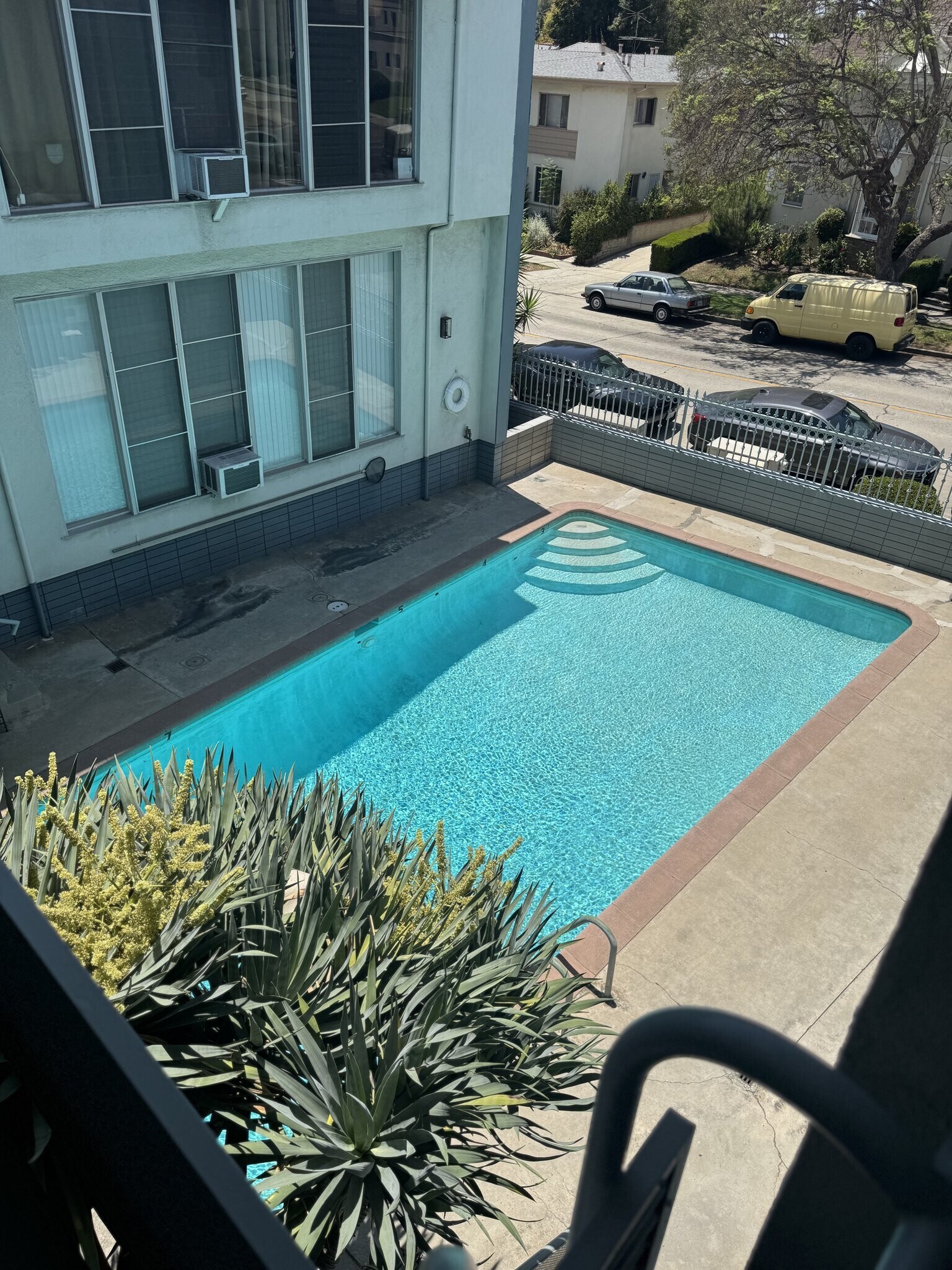 Building Photo - 4150 Los Feliz Blvd