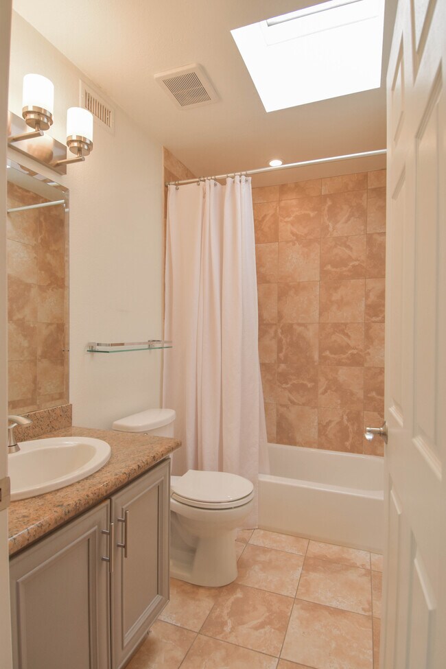 Building Photo - 12530 Venice Blvd.