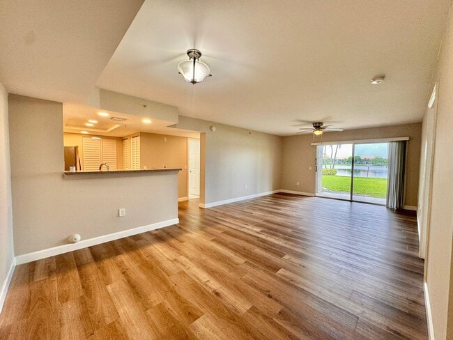 Building Photo - 5055 Wiles Rd