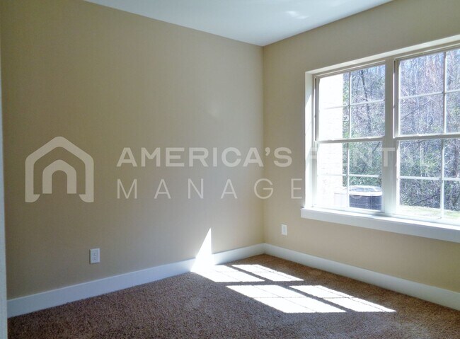 Building Photo - DEPOSIT PENDING!!! Town Home in Gardendale...