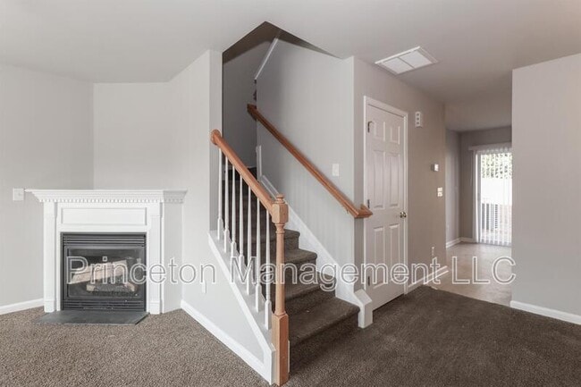 Building Photo - 153 Marakery Rd