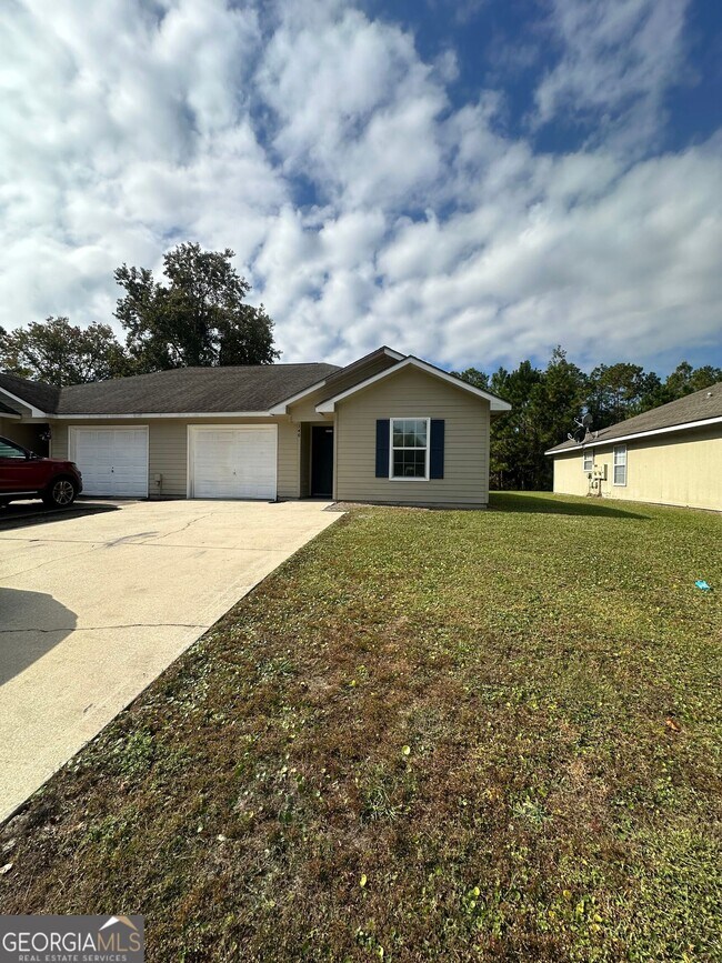 Building Photo - 140 Sapelo Dr