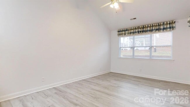 Building Photo - 6299 Pansy Trl