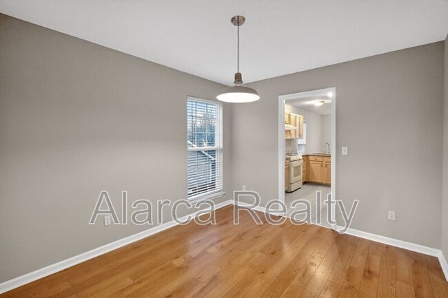 Building Photo - 8619 Warwick Crest Ln