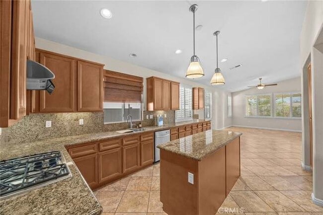 Building Photo - 1310 Sunburst Dr