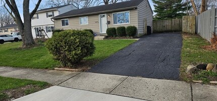 Frontyard view - 6083 Bolamo Ct