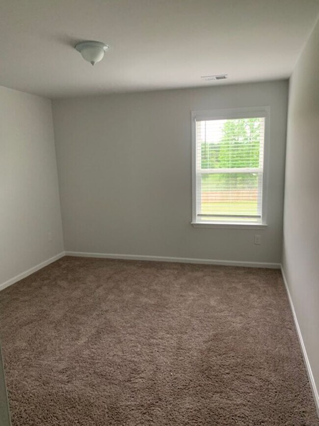 Building Photo - 7114 Luna Mae Ct