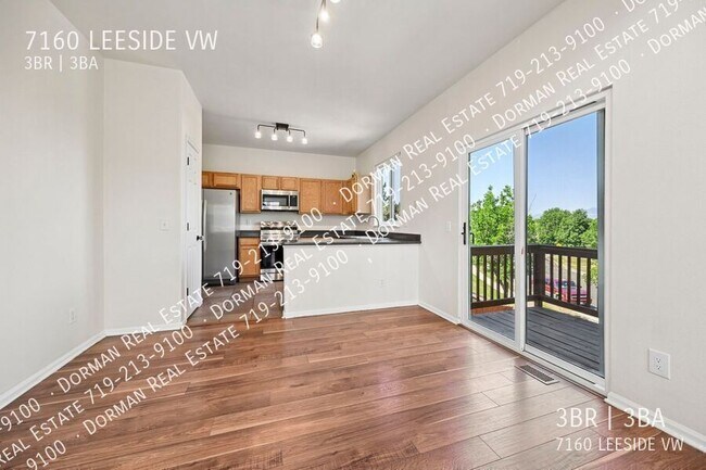 Building Photo - 7160 Leeside View