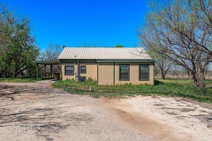 Building Photo - 542 McCartney Ln