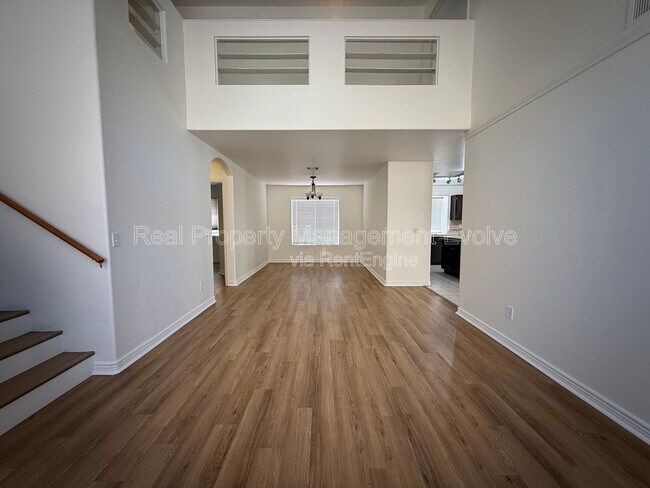 Building Photo - 16838 S 20th Pl