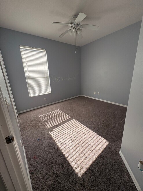 Building Photo - 1118 Dekleva Dr