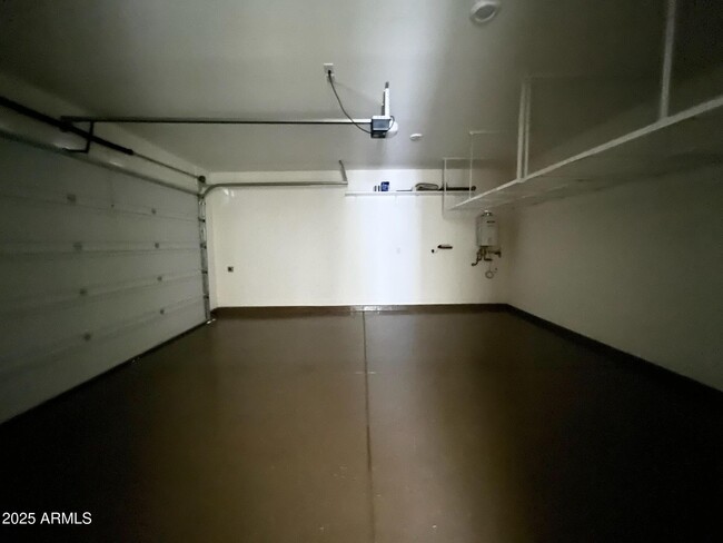 Building Photo - 710 N Bay Dr