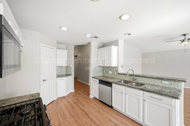 Building Photo - 14631 Hazy Ridge Ln