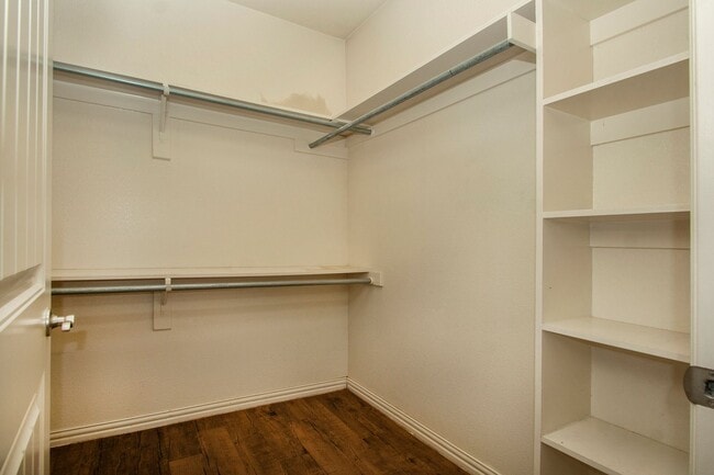Building Photo - House for Lease in Denison