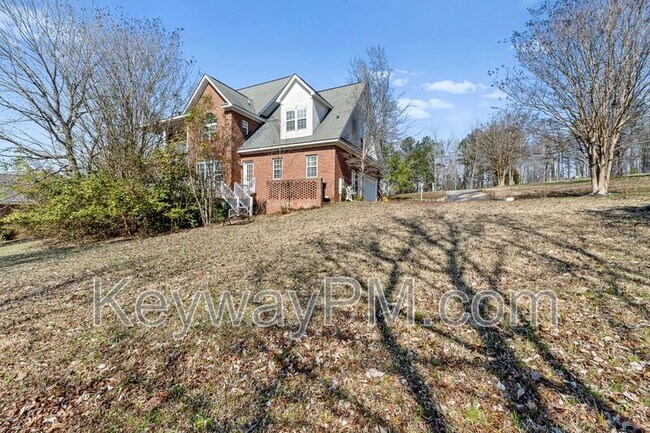 Building Photo - 529 John Fox Run