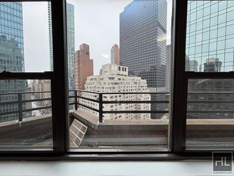 Building Photo - EAST 57 STREET