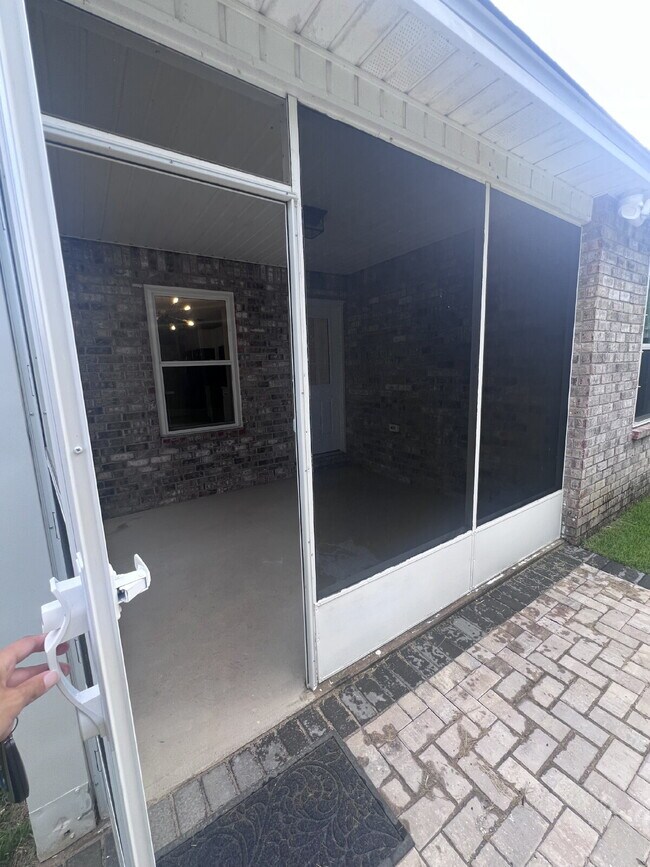 Building Photo - 384 Pristine Water Ln