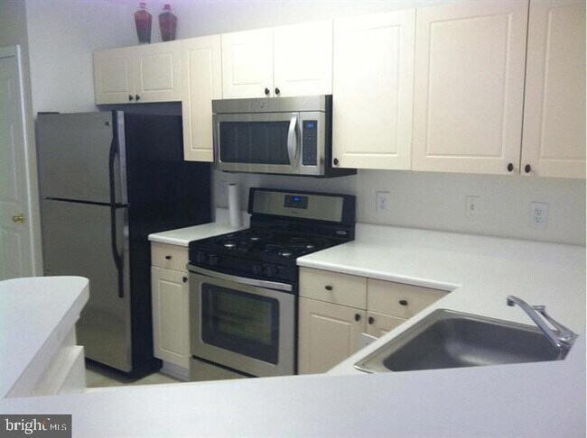Building Photo - 12858 Fair Briar Ln