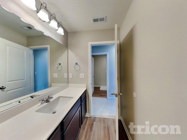 Building Photo - 119 Sorrento Dr