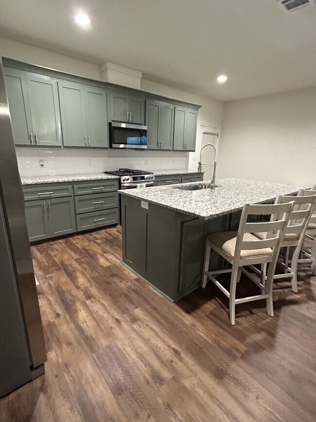 Building Photo - 14741 Carrol Ave