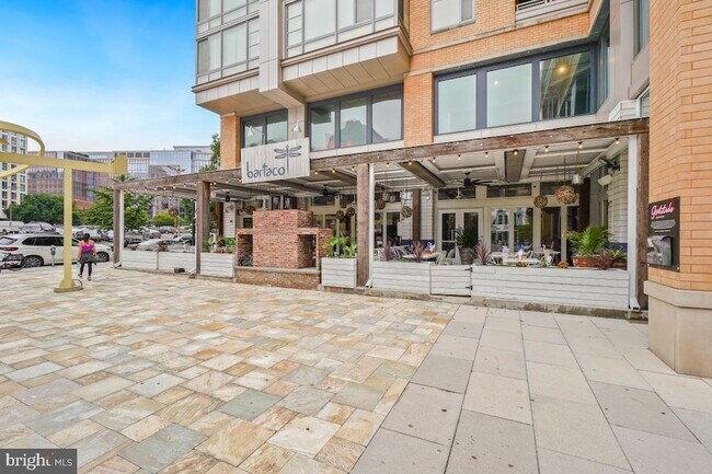 Building Photo - 475 K St NW