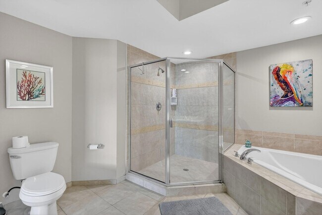 Building Photo - 415 NW Flagler Ave