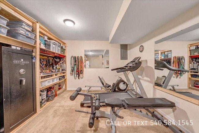 Building Photo - 3331 Stonehenge Square