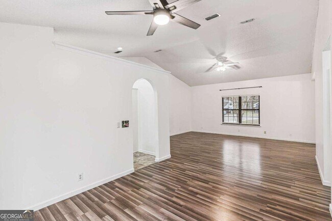 Building Photo - 104 Westridge Ct