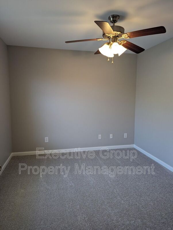 Building Photo - 125 Adena Loop