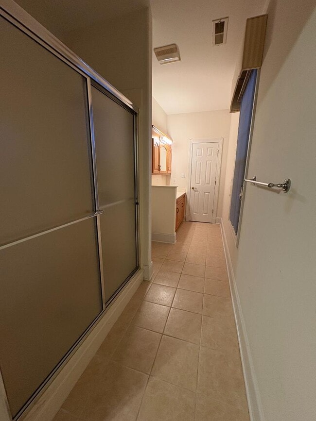 Building Photo - 533 Stonemason Dr