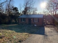 Building Photo - 2316 Ilolo St