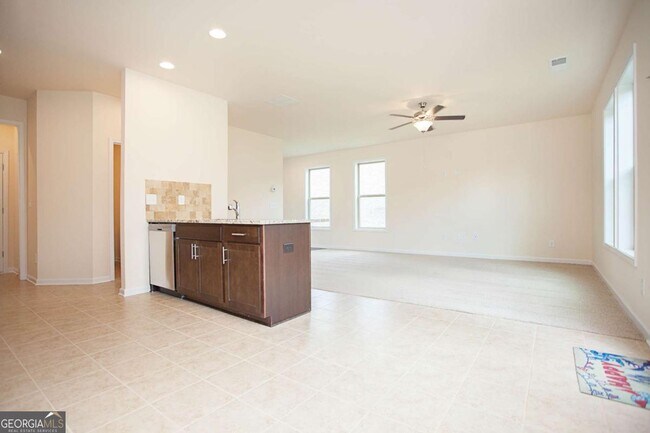 Building Photo - 4355 Almanor Cir