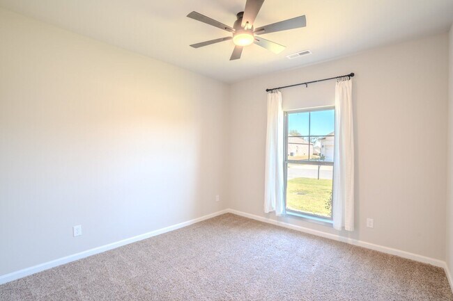 Building Photo - 14145 Lannister Ln