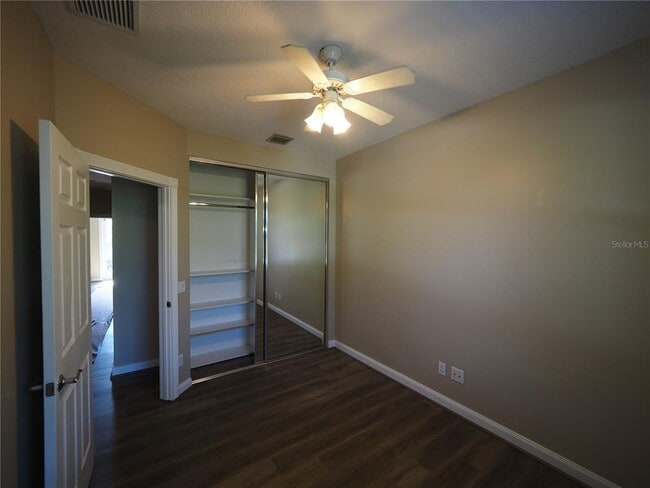Building Photo - 1649 Napoli Dr W