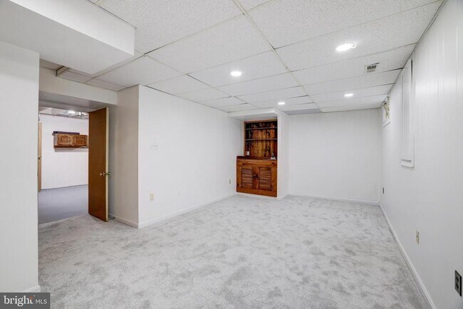 Building Photo - 9823 St Cloud Ct