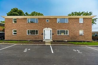 Building Photo - Oakland Park Apartments