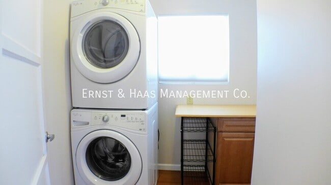 Building Photo - 3138 Shadypark Dr