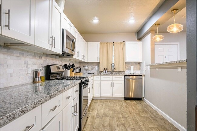 Building Photo - 3818 Blodgett St