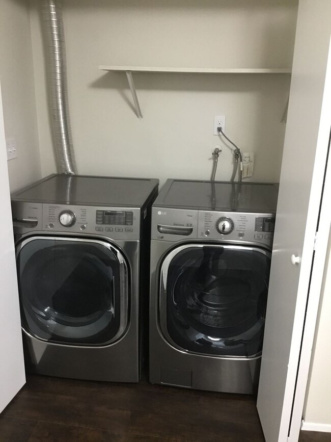 Building Photo - 3 Bedroom East Hill Home - $3,100/month